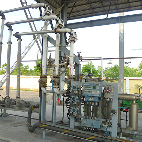 lng加液撬裝工作原理及特點(圖1) 深達裝備推薦:LNG低溫裝卸車鶴管