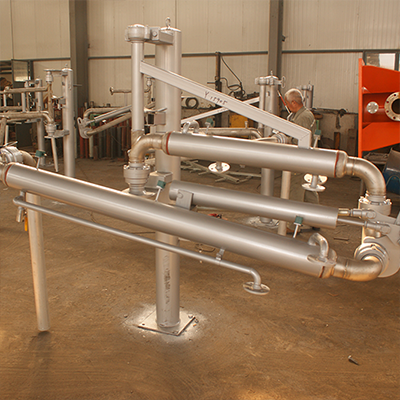 鶴管的檢修周期(圖1) AL1402型伴熱頂部裝載臂